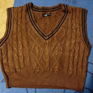 Cropped sleeveless sweater